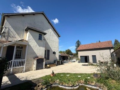Maison briarde avec piscine - COURPALAY - 176 m2 - VENDU