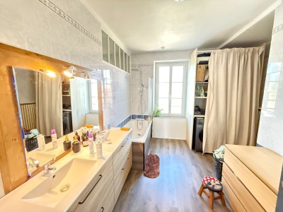 Maison briarde avec piscine - COURPALAY - 176 m2 - VENDU