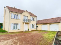Maison traditionnelle A VENDRE - FAREMOUTIERS - 225 m2 - 437 000 €