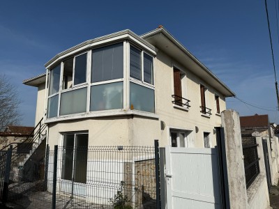 Maison divis�e en deux logements lou� A VENDRE - FAREMOUTIERS - 130 m2 - 243�000�&euro;