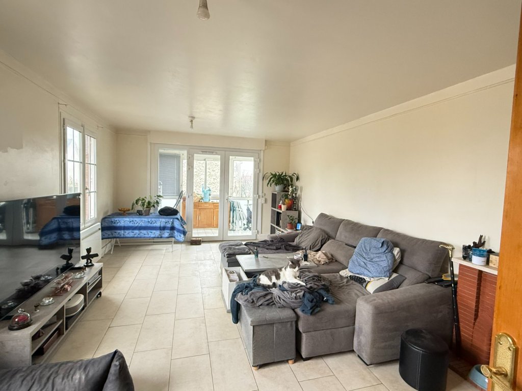 Maison divis�e en deux logements lou� A VENDRE - FAREMOUTIERS - 130 m2 - 243�000�&euro;