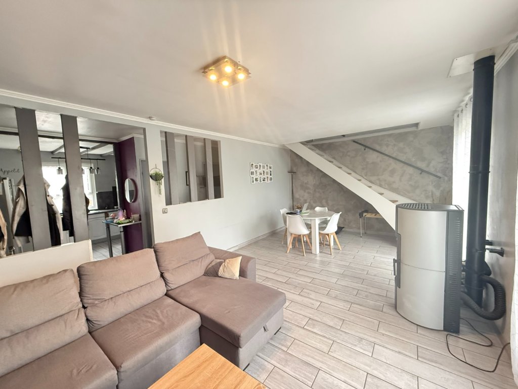 Maison traditionnelle - FONTAINS - 108 m2 - VENDU
