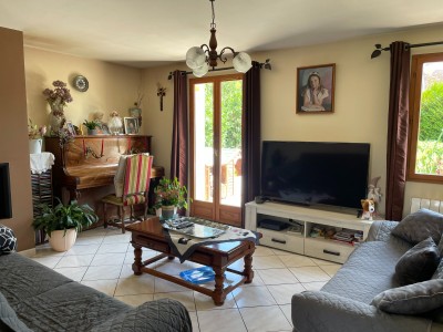 maison traditionnelle A VENDRE - FONTENAY TRESIGNY - 126 m2 - 325000€