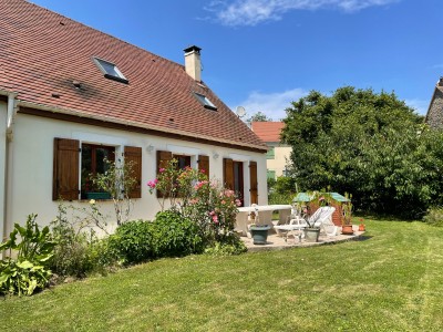 maison traditionnelle A VENDRE - FONTENAY TRESIGNY - 126 m2 - 325000€