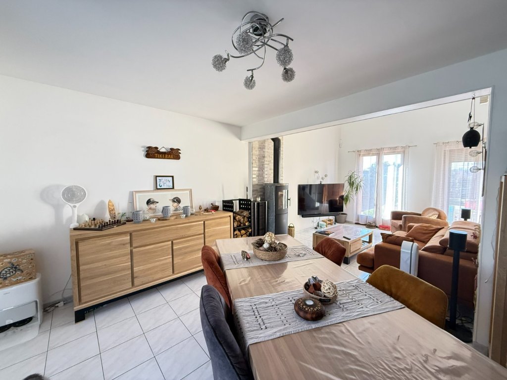 MAISON TRADITIONNELLE A VENDRE - FONTENAY TRESIGNY - 125.84 m2 - 339�000�&euro;