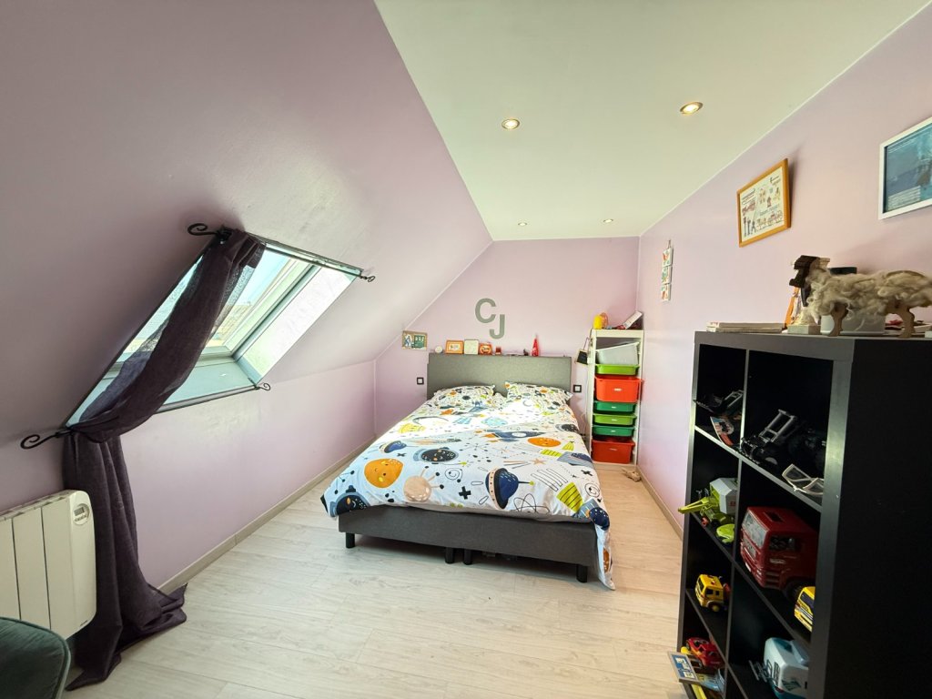 MAISON TRADITIONNELLE A VENDRE - FONTENAY TRESIGNY - 125.84 m2 - 339�000�&euro;