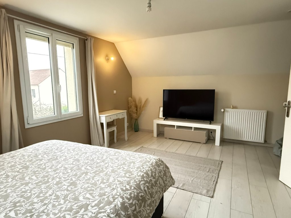 Maison traditionnelle A VENDRE - GUERARD - 200 m2 - 436�000�&euro;