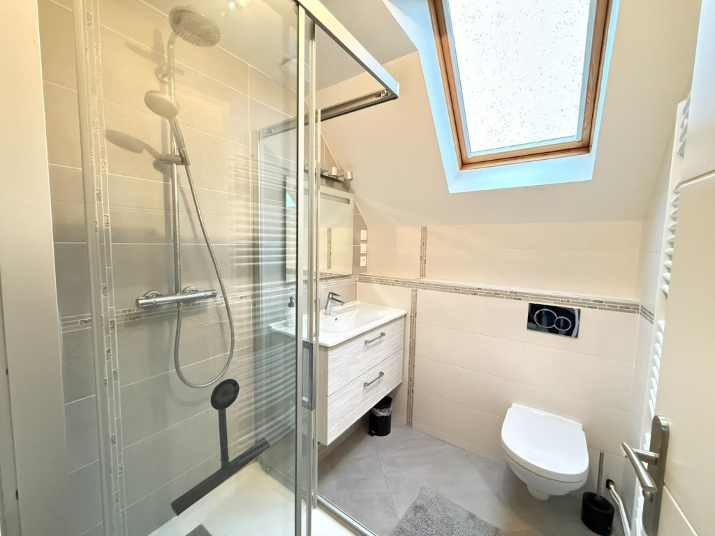 Maison traditionnelle A VENDRE - GUERARD - 200 m2 - 436�000�&euro;