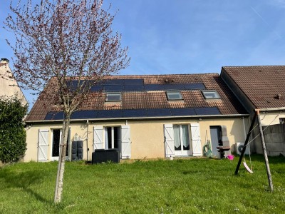 Maison traditionnelle A VENDRE - ROZAY EN BRIE - 137 m2 - 279000€