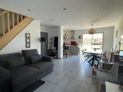 Maison traditionnelle A VENDRE - JOUY LE CHATEL - 95 m2 - 294000€