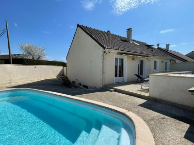 maison traditionnelle A VENDRE - JOUY LE CHATEL - 150 m2 - 335000€