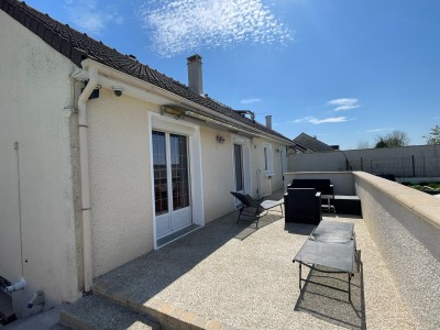 maison traditionnelle A VENDRE - JOUY LE CHATEL - 150 m2 - 335000€