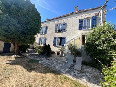 MAISON A VENDRE - JOUY LE CHATEL - 131 m2 - 340 000 €
