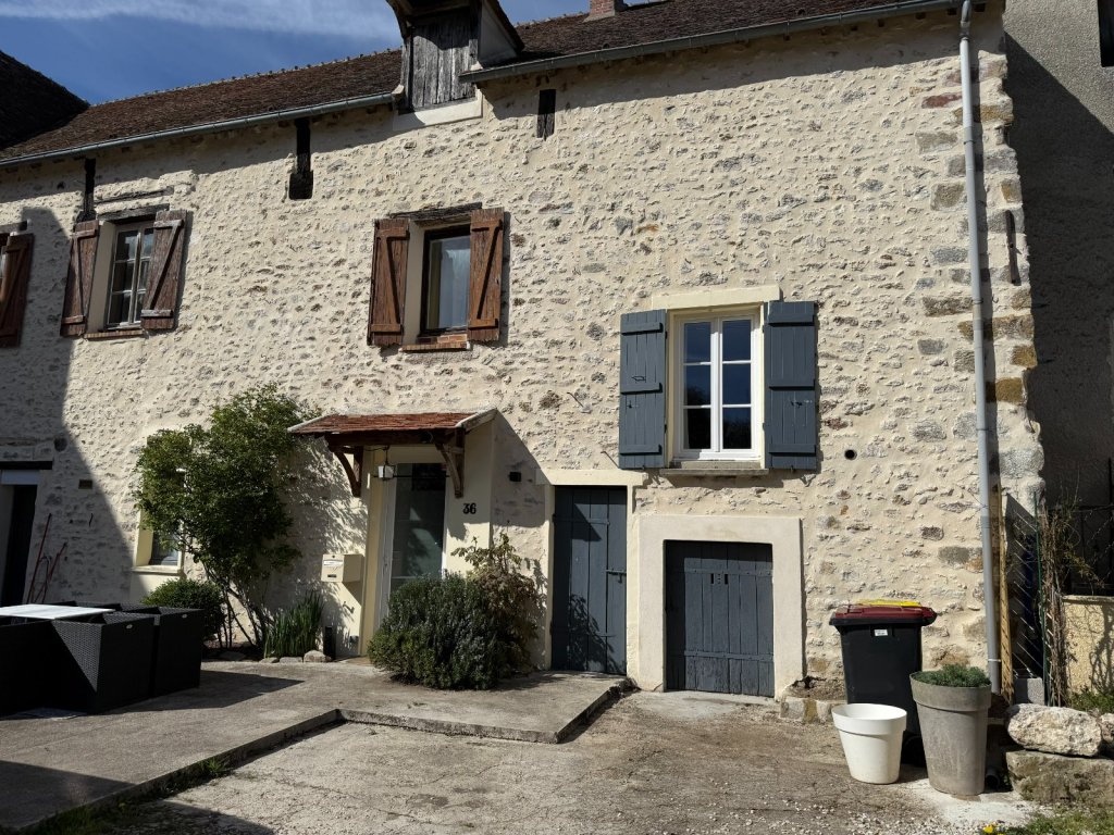 Maison Briarde A VENDRE - LA CROIX EN BRIE Centre du village - 70 m2 - 179�000�&euro;