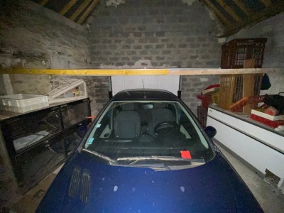 Boutique + appartartement A VENDRE - LA CROIX EN BRIE - 96 m2 - 162000€