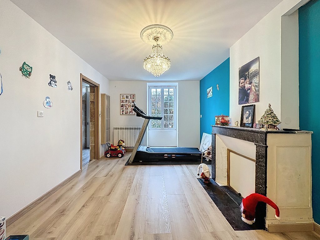 MAISON - LA FERTE GAUCHER - 158 m2 - VENDU