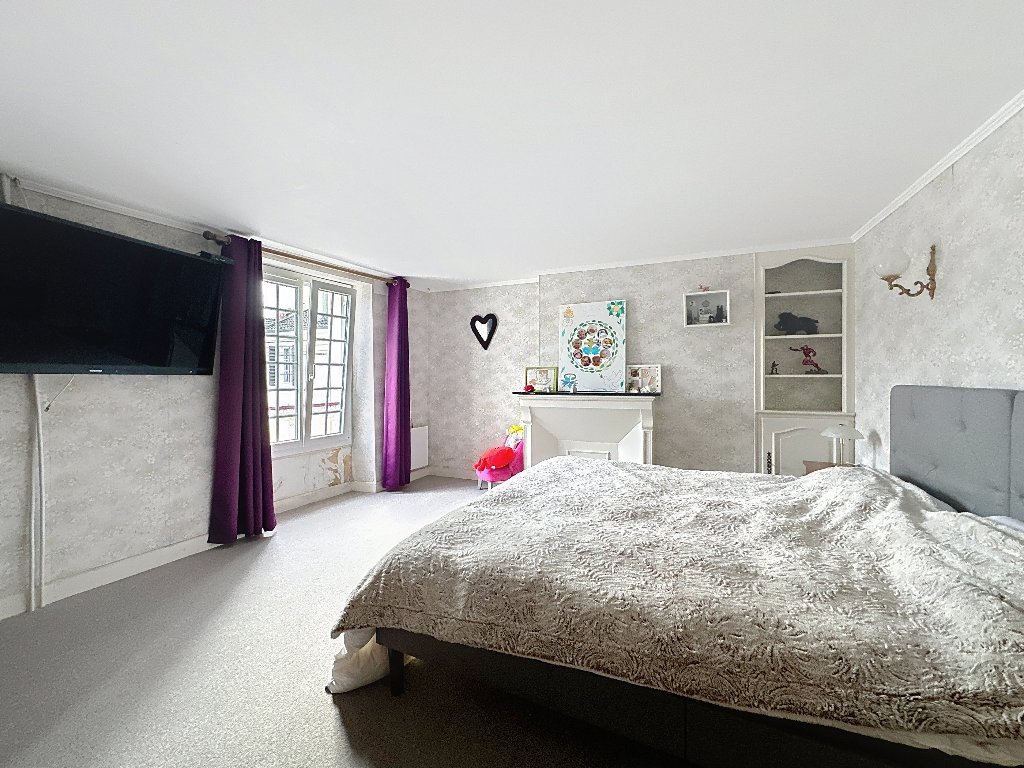 MAISON - LA FERTE GAUCHER - 158 m2 - VENDU