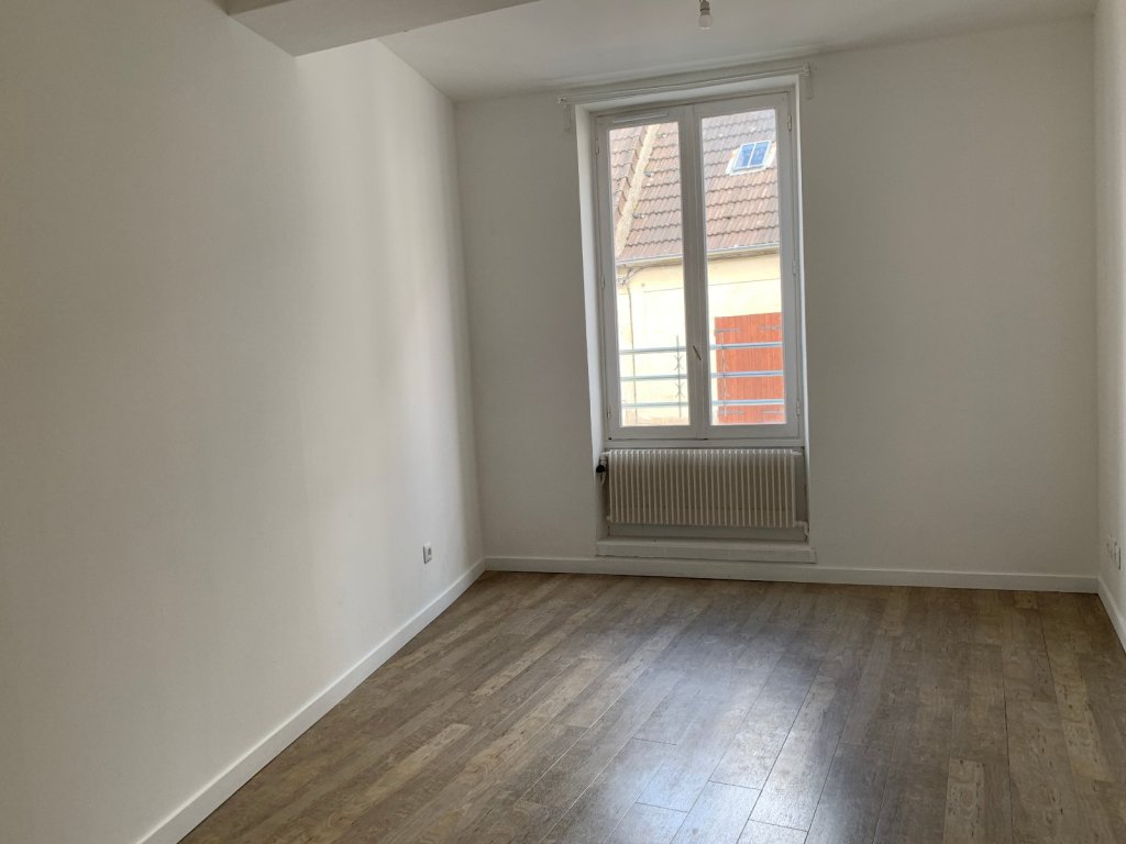 MAISON DE VILLE - LA FERTE GAUCHER - 60 m2 - VENDU