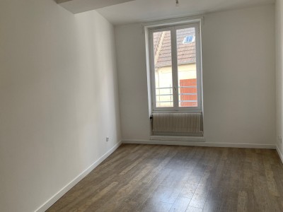 MAISON DE VILLE - LA FERTE GAUCHER - 60 m2 - VENDU