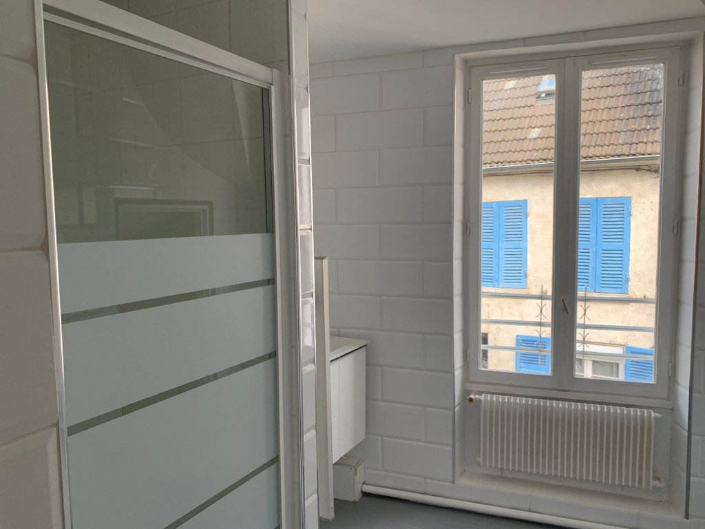 MAISON DE VILLE - LA FERTE GAUCHER - 60 m2 - VENDU
