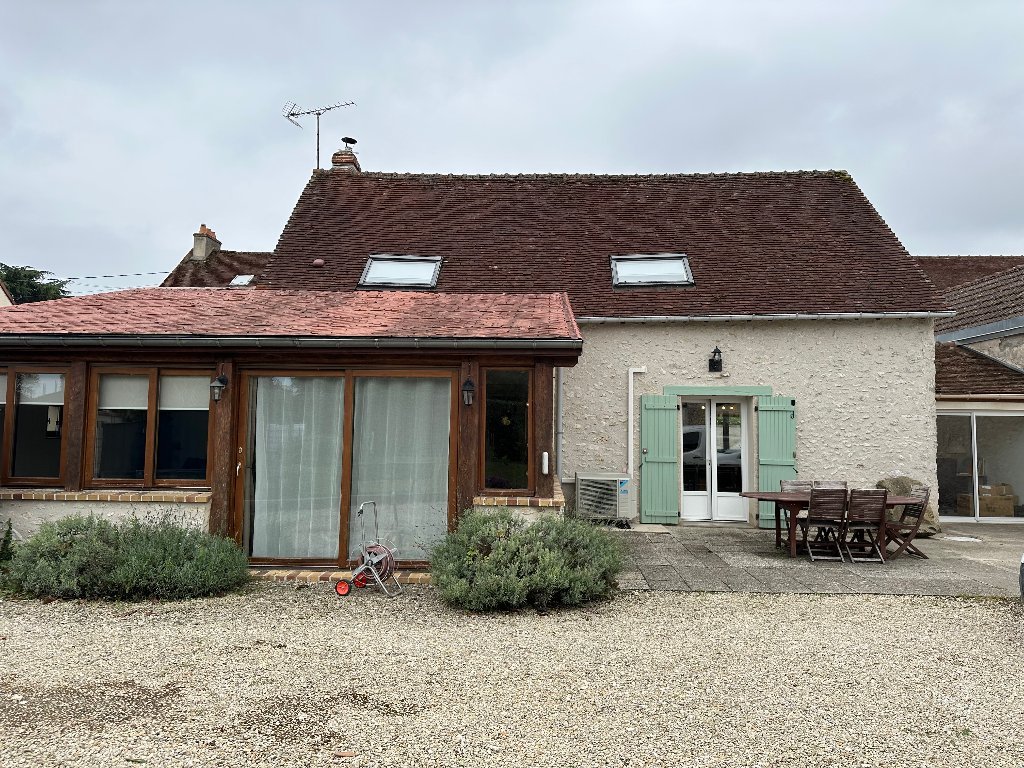 MAISON A VENDRE - LA FERTE GAUCHER - 155 m2 - 225�000�&euro;