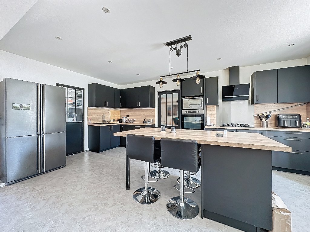 MAISON A VENDRE - LA FERTE GAUCHER - 135 m2 - 275�000�&euro;