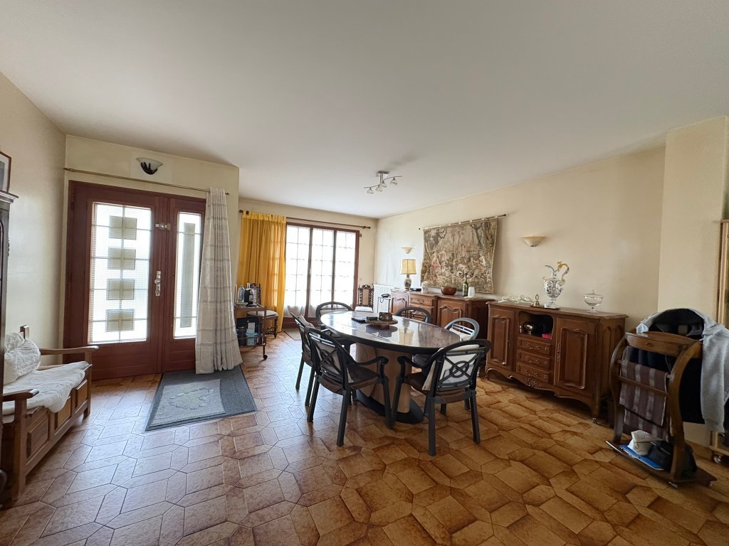 MAISON A VENDRE - LA FERTE GAUCHER - 185 m2 - 335�000�&euro;