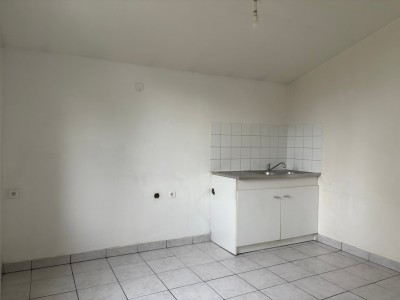 ENSEMBLE IMMOBILIER - 4 logements A VENDRE - LA FERTE GAUCHER - 240 m2 - 316 000 €