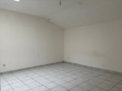 ENSEMBLE IMMOBILIER - 4 logements A VENDRE - LA FERTE GAUCHER - 240 m2 - 316 000 €
