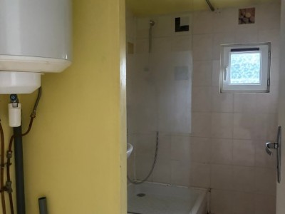 ENSEMBLE IMMOBILIER - 4 logements A VENDRE - LA FERTE GAUCHER - 240 m2 - 316 000 €