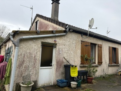 ENSEMBLE IMMOBILIER - 4 logements A VENDRE - LA FERTE GAUCHER - 240 m2 - 316 000 €