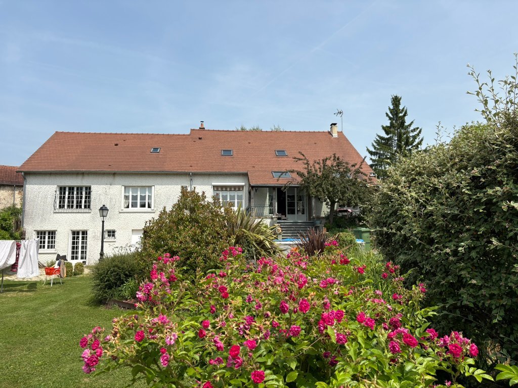MAISON A VENDRE - LA FERTE GAUCHER - 250 m2 - 344 000 &euro;
