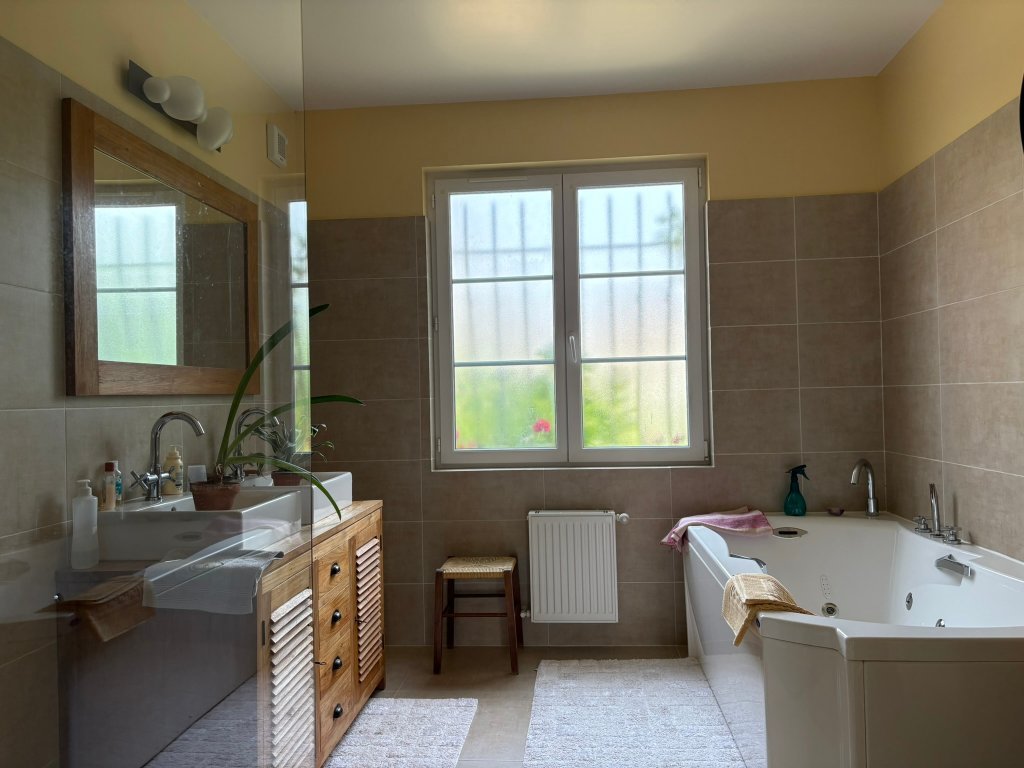 MAISON A VENDRE - LA FERTE GAUCHER - 250 m2 - 344 000 &euro;