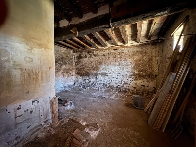 MAISON A RENOVER A VENDRE - LA FERTE GAUCHER - 90 m2 - 88 000 €