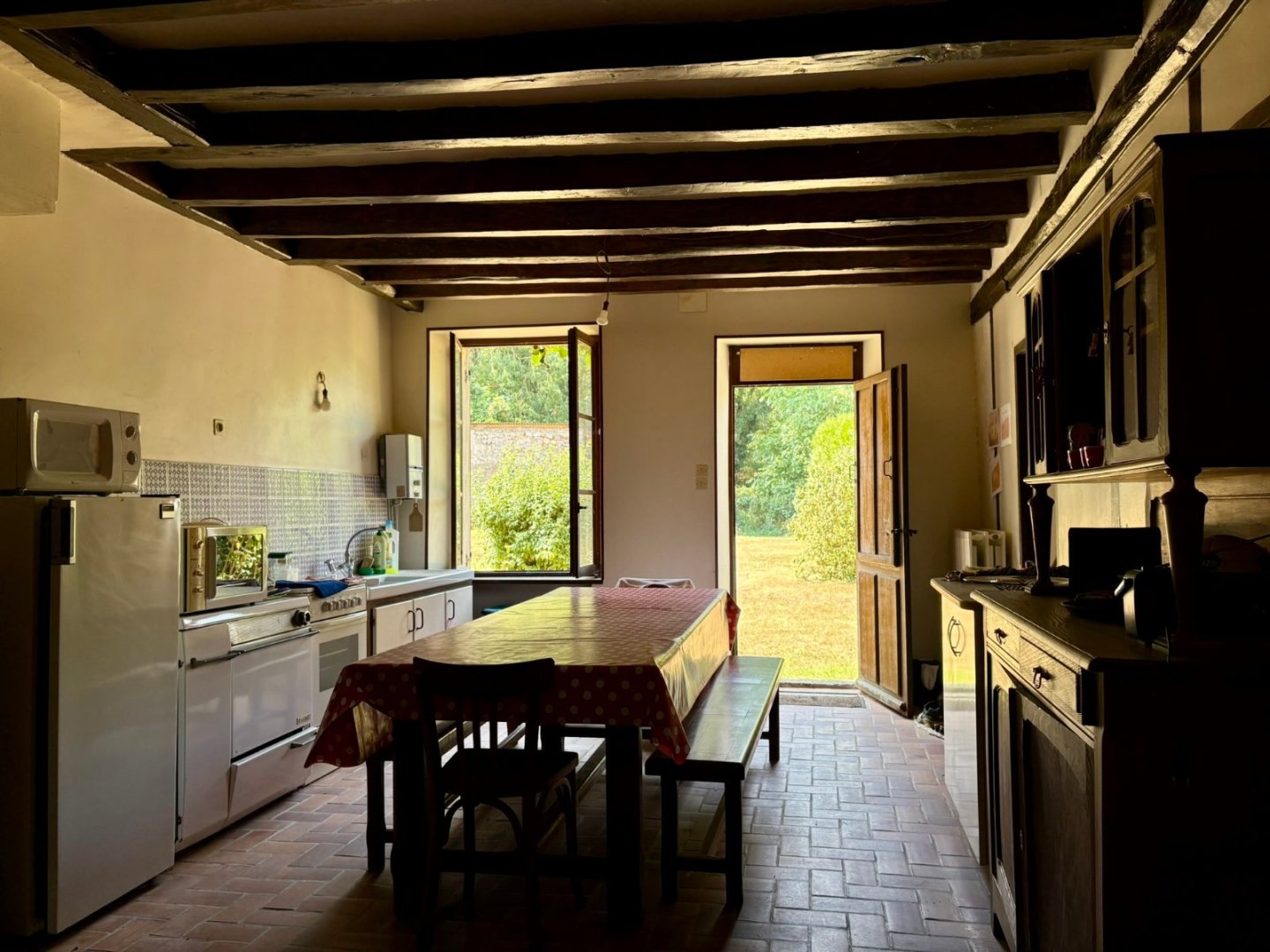 MAISON DE CAMPAGNE A VENDRE - LA FERTE GAUCHER - 180 m2 - 192 000 &euro;