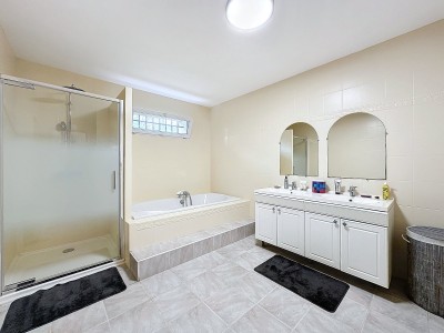MAISON A VENDRE - LA FERTE GAUCHER - 250 m2 - 368 000 &euro;