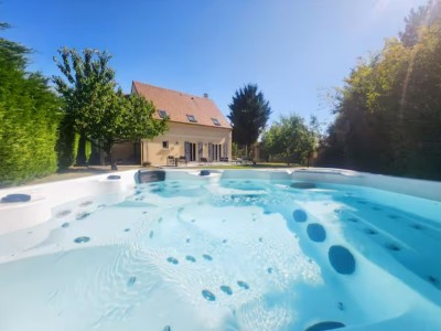 MAISON TRADITIONNELLE A VENDRE - LE PLESSIS FEU AUSSOUX - 158 m2 - 385 000 €