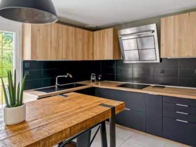 MAISON TRADITIONNELLE A VENDRE - LE PLESSIS FEU AUSSOUX - 158 m2 - 385 000 €