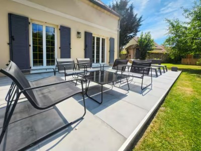 MAISON TRADITIONNELLE - LE PLESSIS FEU AUSSOUX - 158 m2 - VENDU