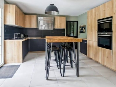 MAISON TRADITIONNELLE - LE PLESSIS FEU AUSSOUX - 158 m2 - VENDU