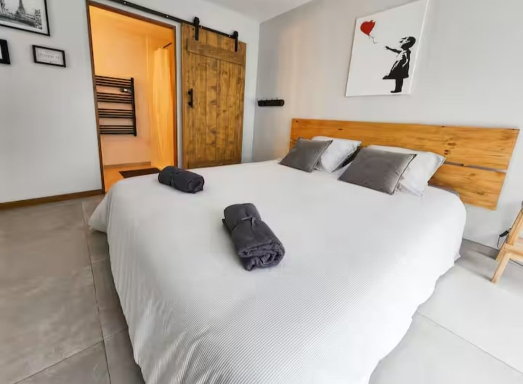 MAISON TRADITIONNELLE - LE PLESSIS FEU AUSSOUX - 158 m2 - VENDU