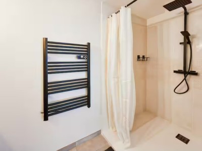 MAISON TRADITIONNELLE - LE PLESSIS FEU AUSSOUX - 158 m2 - VENDU