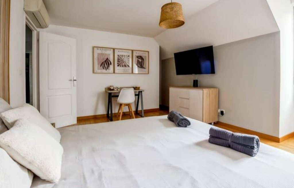 MAISON TRADITIONNELLE - LE PLESSIS FEU AUSSOUX - 158 m2 - VENDU