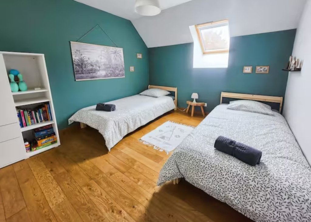 MAISON TRADITIONNELLE - LE PLESSIS FEU AUSSOUX - 158 m2 - VENDU