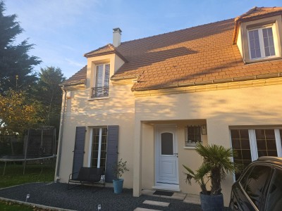 MAISON TRADITIONNELLE - LE PLESSIS FEU AUSSOUX - 158 m2 - VENDU