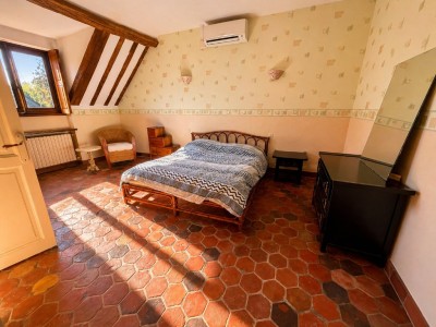 MAISON A VENDRE - LE PLESSIS FEU AUSSOUX - 300 m2 - 950 000 €