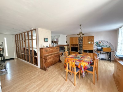 Maison Traditionnelle A VENDRE - LE PLESSIS FEU AUSSOUX - 122 m2 - 243 000 €