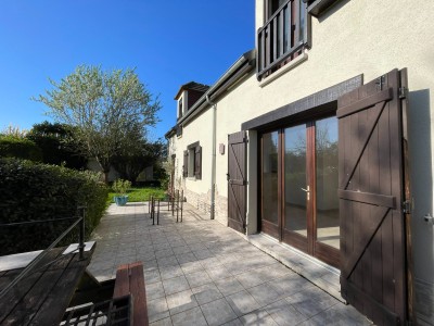 Maison traditionnelle A VENDRE - LUMIGNY NESLES ORMEAUX NESLES LA GILBERTE - 142 m2 - 299000€