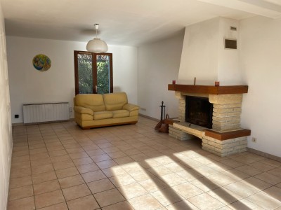Maison traditionnelle A VENDRE - LUMIGNY NESLES ORMEAUX NESLES LA GILBERTE - 142 m2 - 299000€