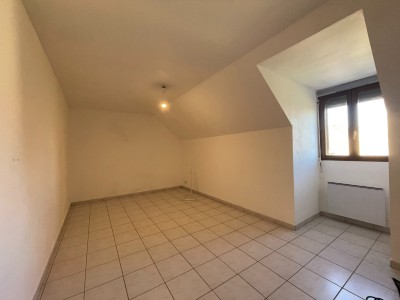 Maison traditionnelle A VENDRE - LUMIGNY NESLES ORMEAUX NESLES LA GILBERTE - 142 m2 - 299000€